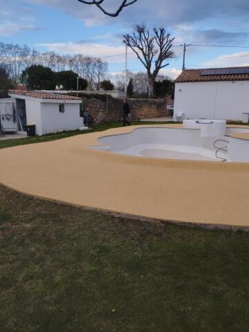 sol amortissant contour de piscine particulier hérault